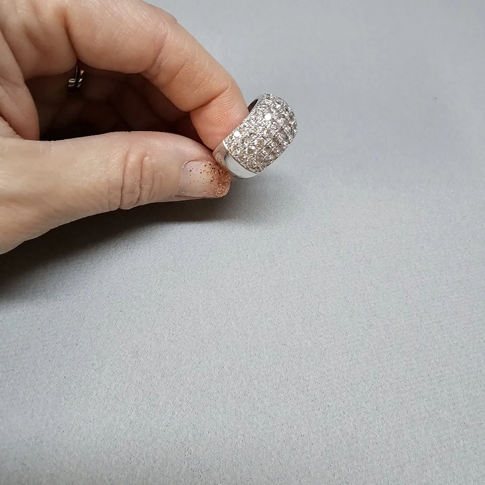 Ring - Picture 4 of 5